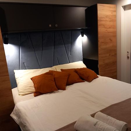 Mobile Home Anamari 比奥格勒·纳·莫鲁 外观 照片