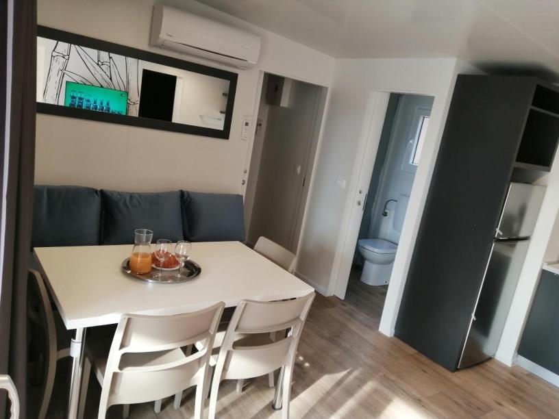 Mobile Home Anamari 比奥格勒·纳·莫鲁 外观 照片